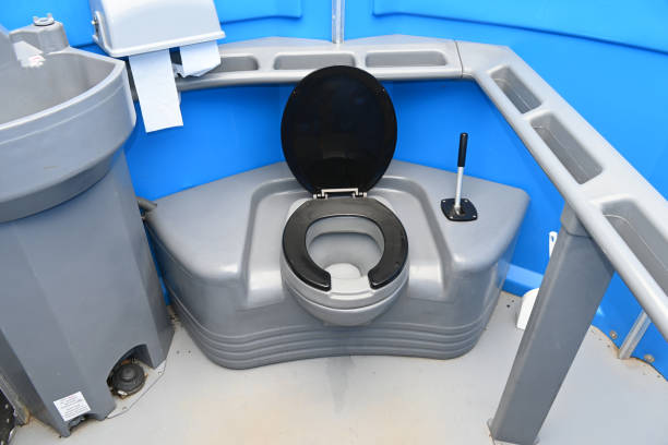 Best Porta potty rental near me  in Lucasville, OH
